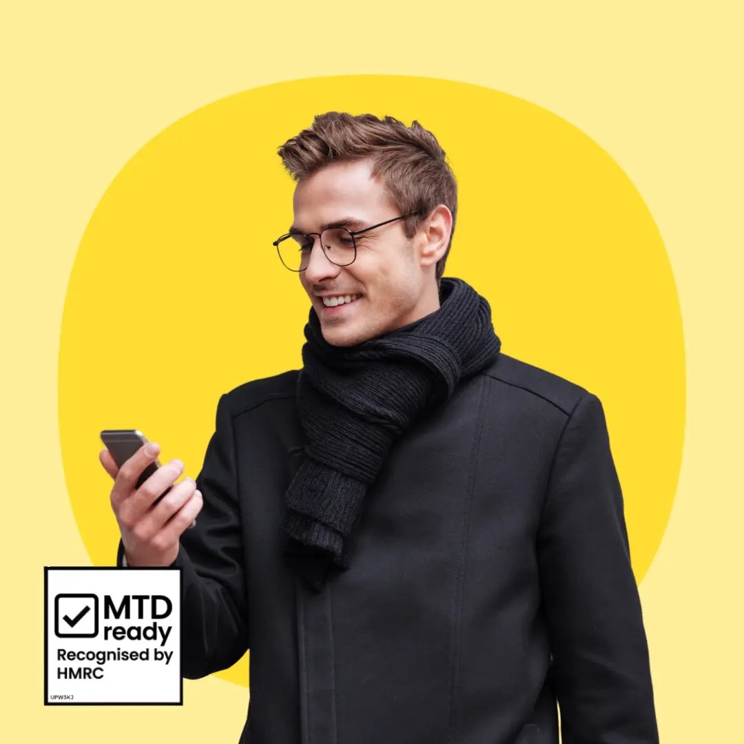 Man using a smartphone with Kletta app for Making Tax Digital (MTD) compliant bookkeeping in the UK
